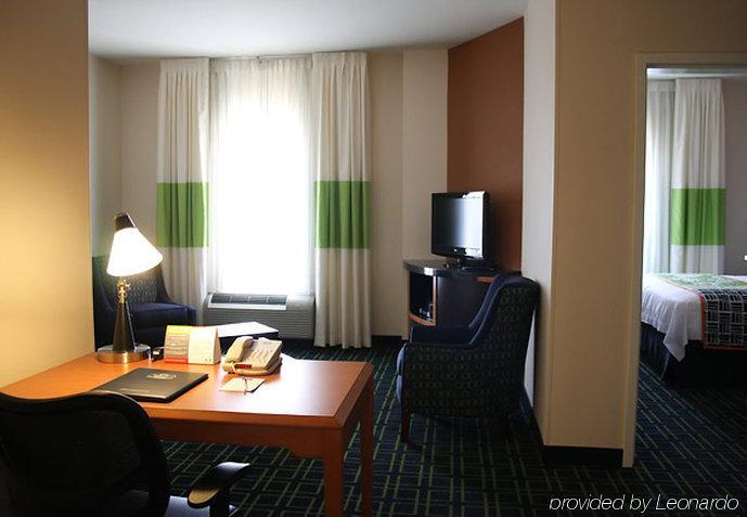 Fairfield Inn And Suites By Marriott Бартълсвил Стая снимка